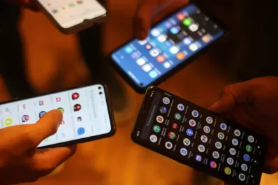 Como ocurrió con las prepagas, Javier Milei liberó el mercado de telefonía, Internet y TV