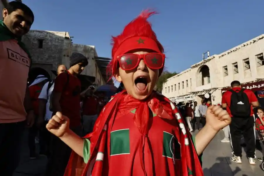 FIEBRE POR EL MUNDIAL.. Los niños participaron de la euforia por el gran torneo que hizo Marruecos.
