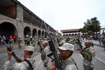 Perú, militarizado, con toque de queda y una crisis más grave