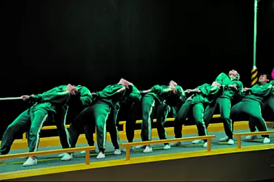 Tras los muros, sordos ruidos: una anécdota sobre la cancelación