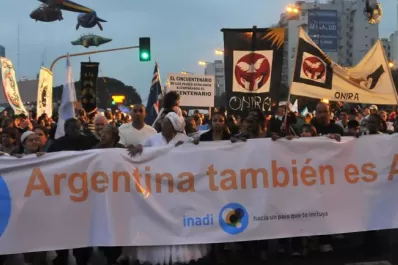 ¿Qué ocurrió con la raza negra en el país y en Tucumán?