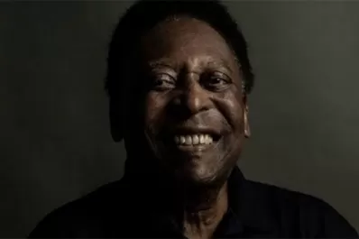Pelé celebró el Mundial de Argentina y recordó a Maradona: Diego está sonriendo ahora