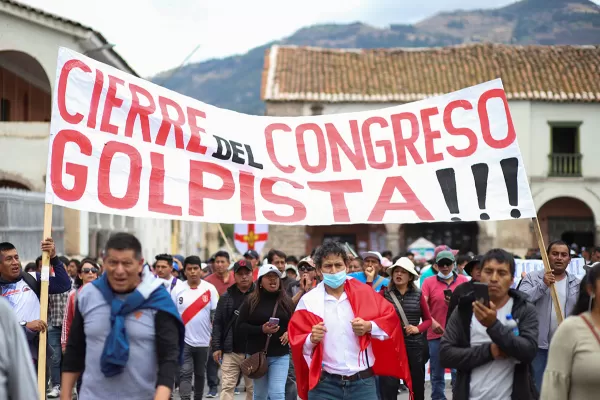 Los “olvidados” de Perú se rebelan contra la élite política