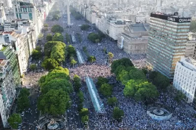 El Gobierno decretó feriado nacional para mañana por la obtención de la Copa del Mundo