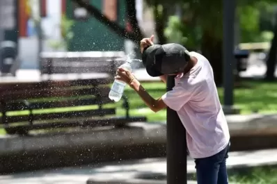 ¡Tucumán es un horno! Continúa el alerta por el intenso calor y la máxima ya superó los 40°