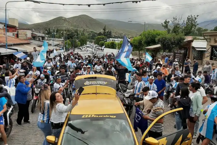 TAFÍ DEL VALLE. En la villa de más de 2000 metros de altura celebraron.