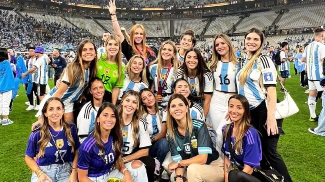 Argentina Campeón Mundial y los festejos: así posaron las esposas de los jugadores ya con el título en el bolsillo