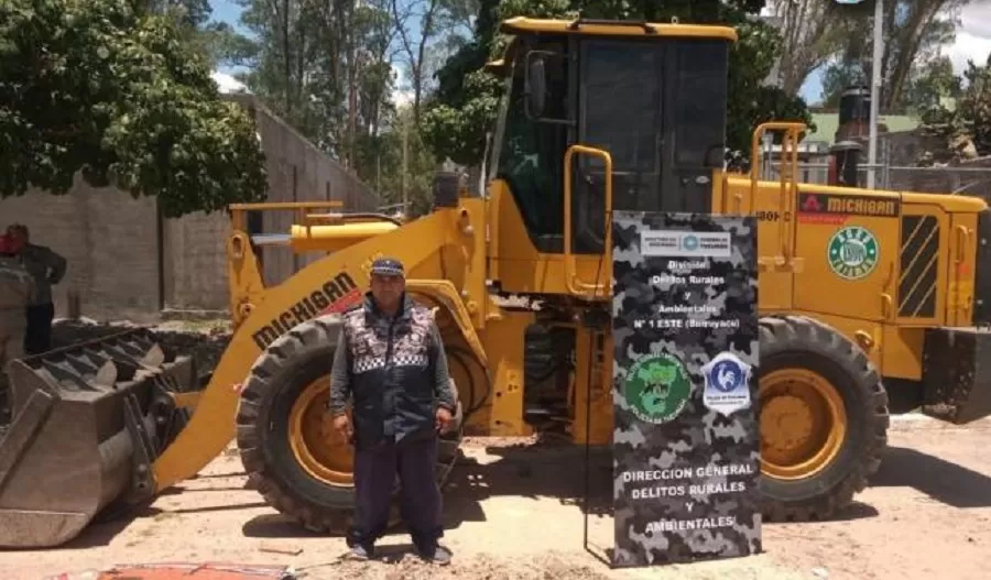 Burruyacú: detectaron una excavadora que desmontaba ilegalmente