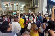 Quejas y malestar en la Anses de calle Córdoba por complicaciones en la atención