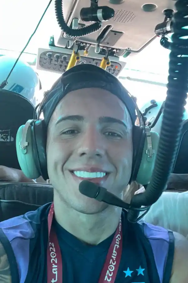 ELOGIOS. Lautaro se mostró con Messi en la caravana y le agradeció por la obtención de la Copa.