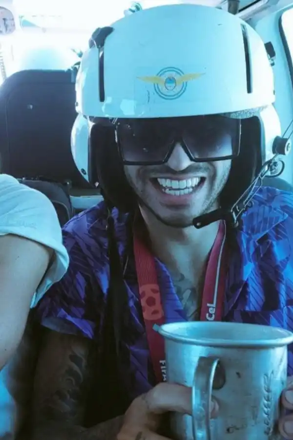 POR LOS AIRES. Fernández se subió a un helicóptero para observar los festejos. 