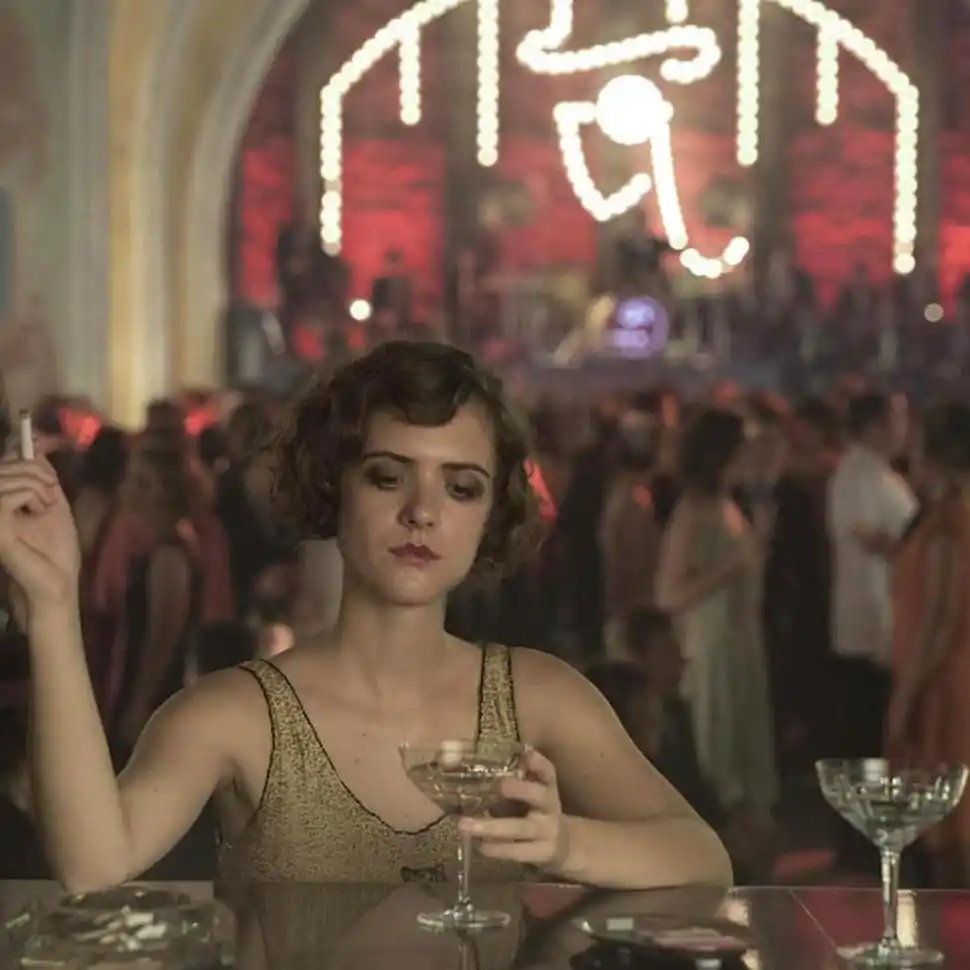 El rol actual de la mujer y una mirada del origen del nazismo llegan a la pantalla chica