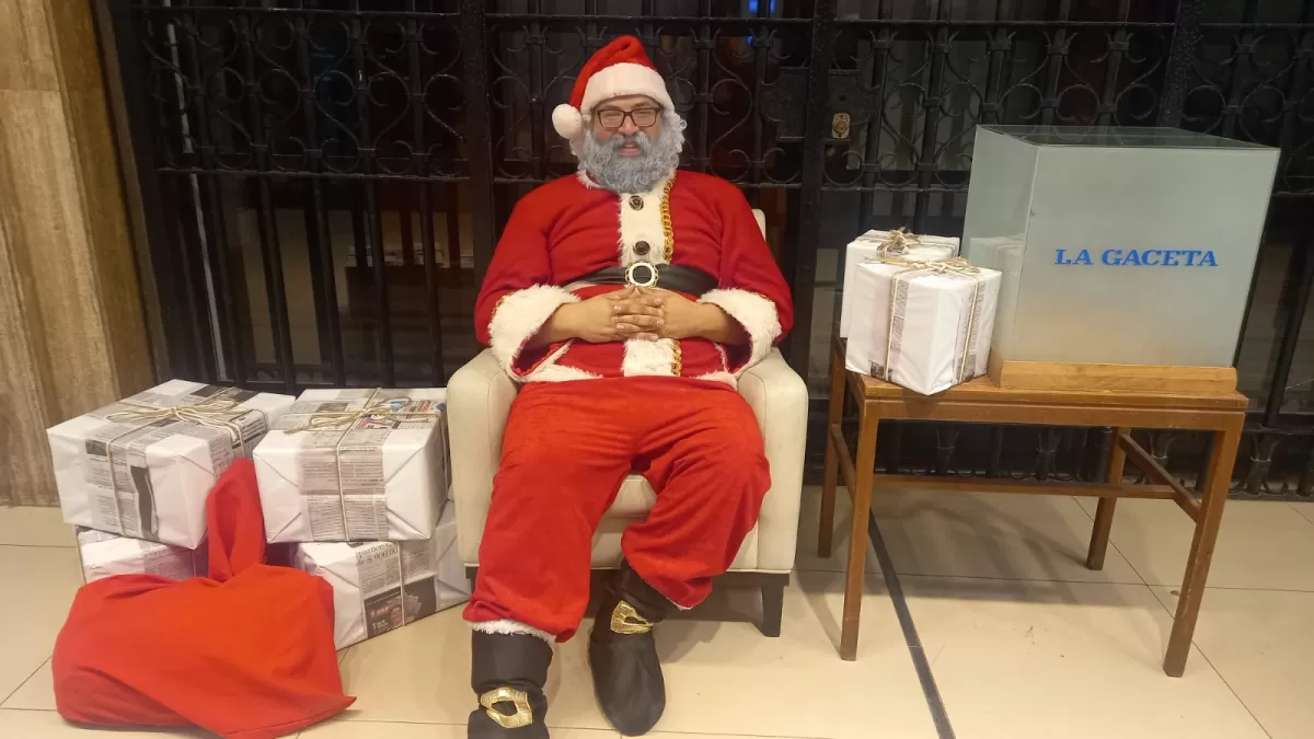 Durante la mañana y la tarde: ¡Papá Noel está en Galería LA GACETA!