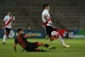 Video: la brutal patada que le fracturó el tobillo a Kranevitter en su regreso a River