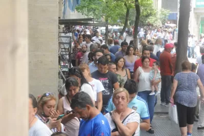 El microcentro se desbordó de gente que salió a hacer compras