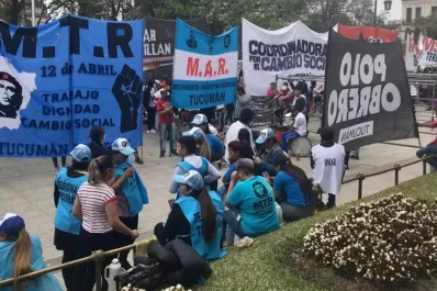 Uindad Piquetera levantó el acampe en la plaza Independencia