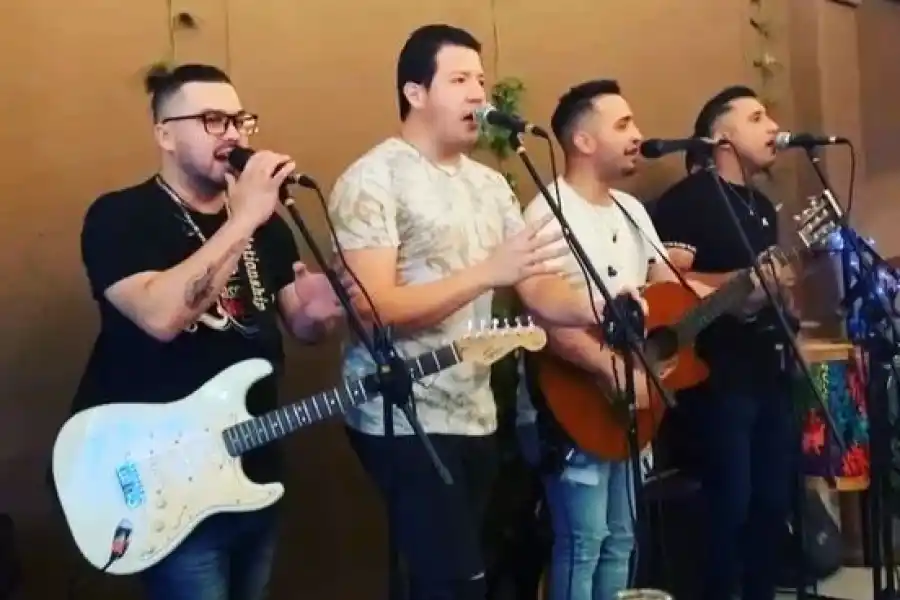 EL ALTO DE LA LECHUZA. Habrá folclore norteño a cargo de Alhma. 