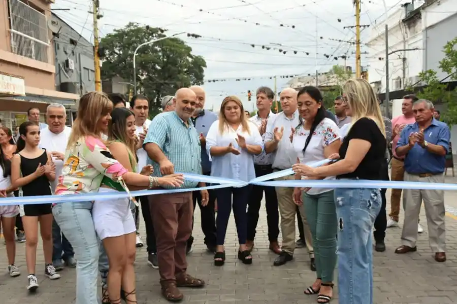 Mansilla participó del acto de inauguración de un nuevo tramo de la semipeatonal de Aguilares