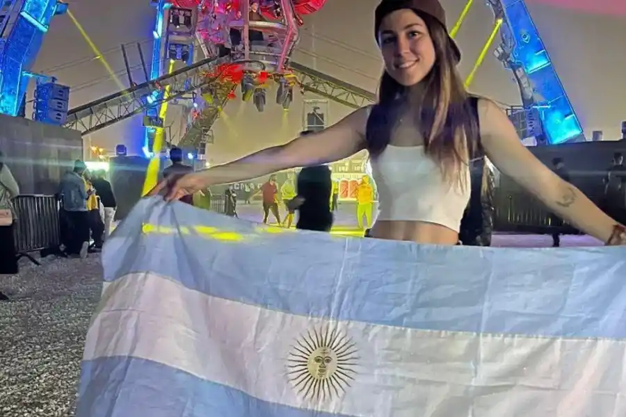 Una tucumana viajó a Qatar y cumplió su sueño de ver a la Selección levantar la Copa del Mundo