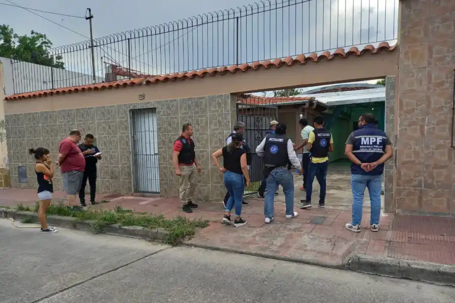 UNA FORTALEZA. La casa del barrio salteño de San Bernardo que alquiló 
