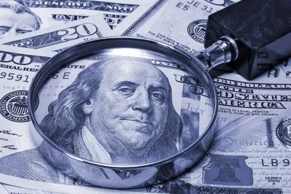 El dólar blue vuelve a subir y alcanza un récord histórico