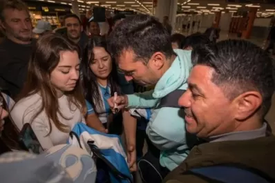 Argentina campeón mundial: la cálida bienvenida a Scaloni en Mallorca, su ciudad de residencia