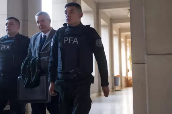 Una vez más niegan la libertad condicional al ex jefe de Policía, Hugo Sánchez