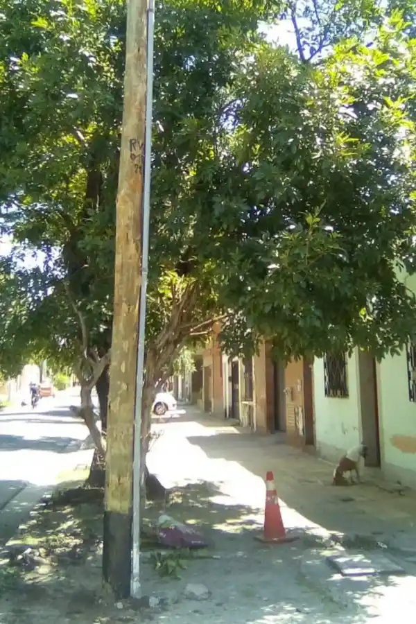 Puente de avenida América al 2.800: un paso “taponado” a propósito