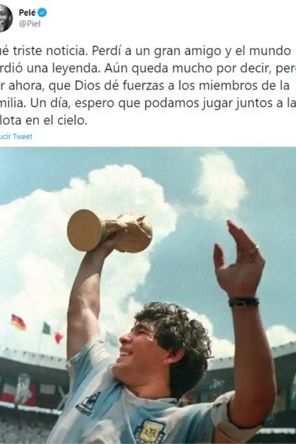 El sentido mensaje de Pelé el día que murió Maradona