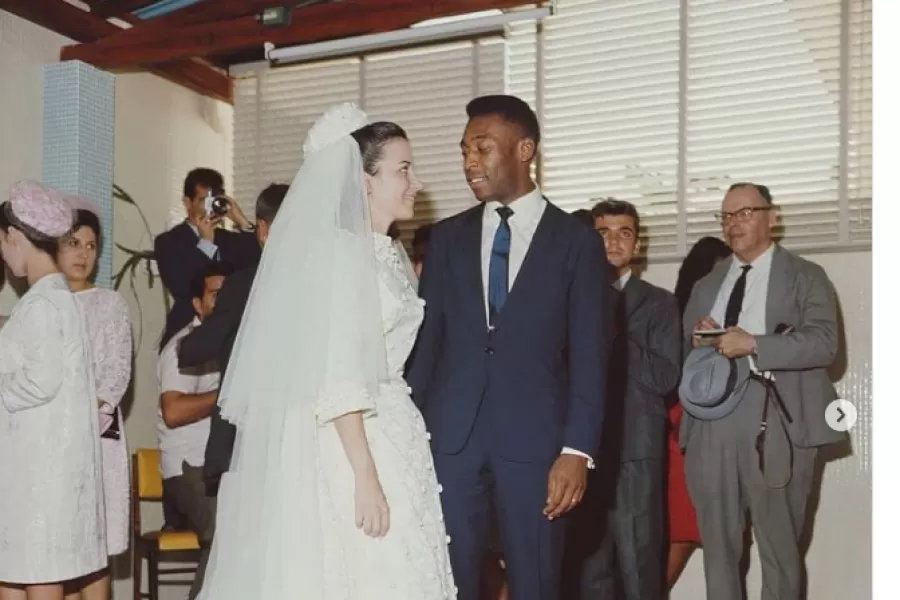 Los polémicos amores de Pelé: tres casamientos, siete hijos y muchas aventuras