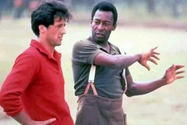 El día en el que Pelé fue estrella de cine junto a Sylvester Stallone en Escape a la Victoria
