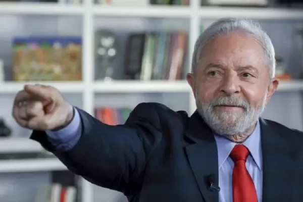 Lula llegó a Argentina, con una agenda cargada entre hoy y mañana