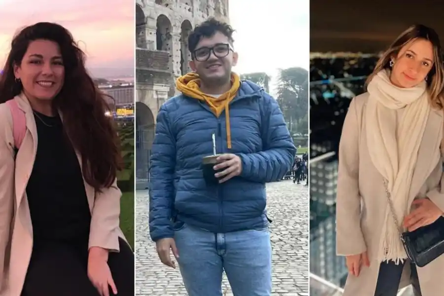 Melani, Mateo y Bárbara, los tres jóvenes emigraron en 2022.
