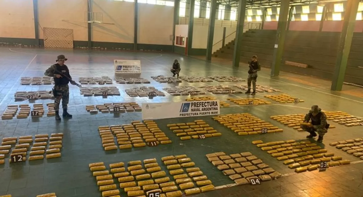 Foto tomada de Twitter: @PerfecturaNaval