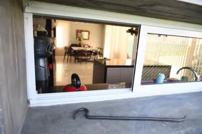 Año Nuevo: escruche en una casa de un country