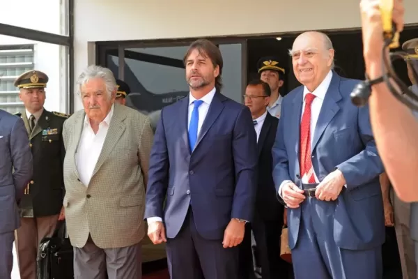 Tres presidentes uruguayos asistieron juntos a la ceremonia de Lula