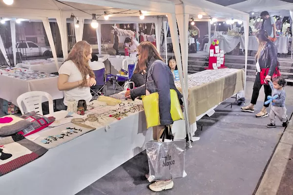 Arte-Sano: feria en la plaza temática