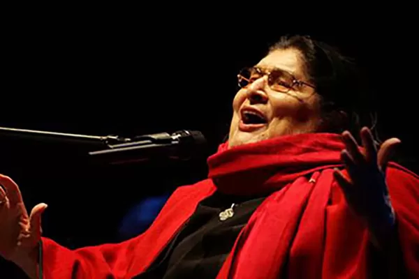Mercedes Sosa es una de las mejores cantantes de todos los tiempos, según la Rolling Stone