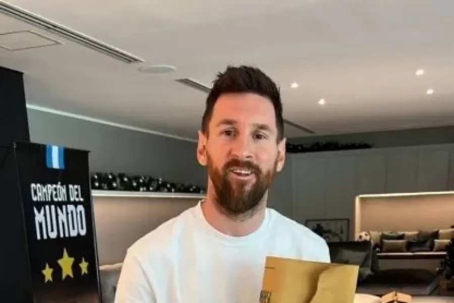El particular regalo que recibió Messi de sus vecinos en Rosario
