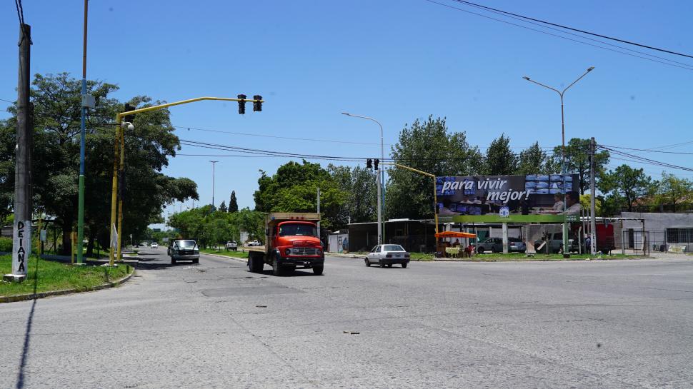 Video: Los semáforos de la capital se hicieron viejos, pero su renovación es incierta