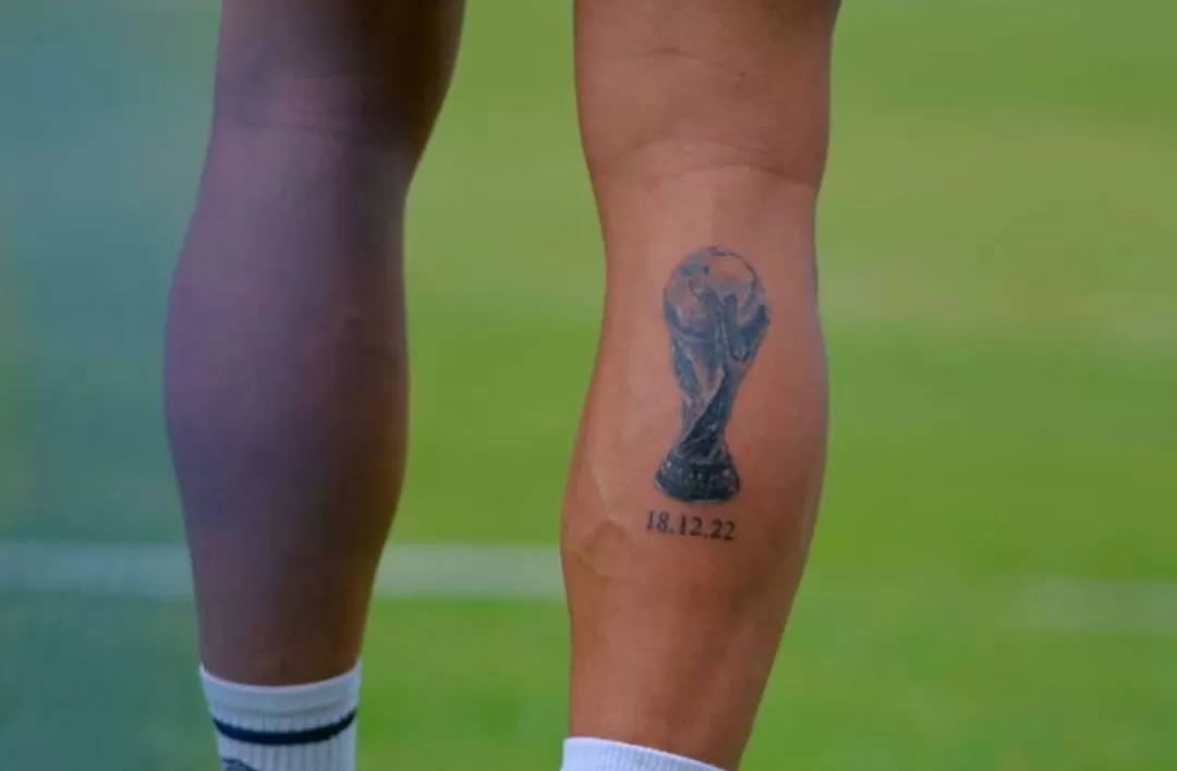 Atlético Tucumán y el Mundial de Qatar 2022: ¿qué jugador decano se tatuó la copa que levantó Messi en su pantorrilla?