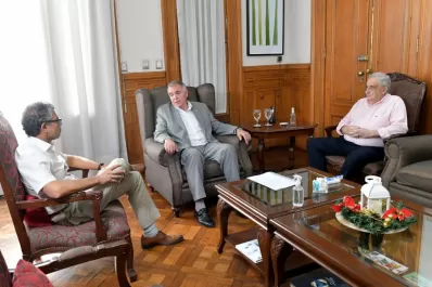 Acuerdo entre sanatorios y el Ipsst: Este Gobierno se compromete y lo cumple”, señaló Jaldo