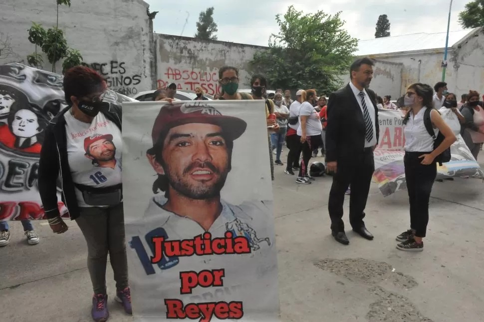 La Corte Absolvió A Un Policía Por La Muerte De Reyes Pérez 2370