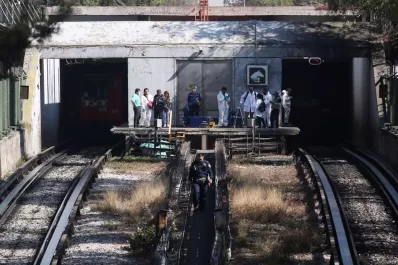 México: un choque de trenes dejó un muerto y al menos 57 heridos