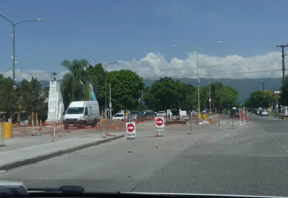 EN PROCESO. Los carteles de obra ya forman parte del paisaje.