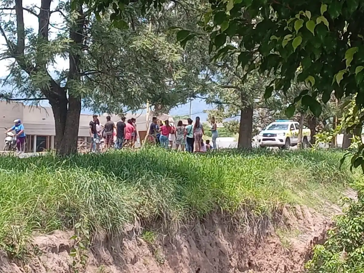 Vecinos del Camino de Sirga protestaron por falta de agua potable