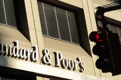 Una calificadora le subió la nota a la Argentina