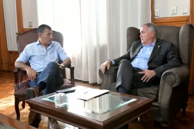 Osvaldo Jaldo se reunió con Mario Leito en la Casa de Gobierno