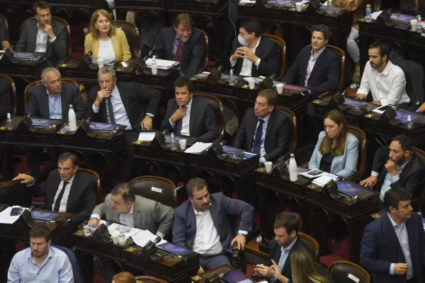 Para desactivar el juicio a la Corte, la oposición dice que no aprobará ninguna ley del Gobierno