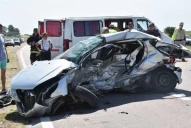 Qué debés tener en el auto: la ley no obliga a que se lleve en el vehículo una bolsa mortuoria